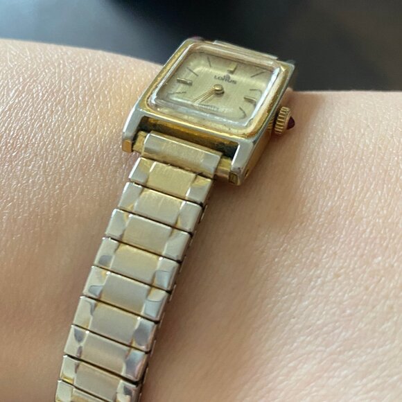 vintage Lorus by Seiko ladies tank Watch square small  preowned - Picture 2 of 9